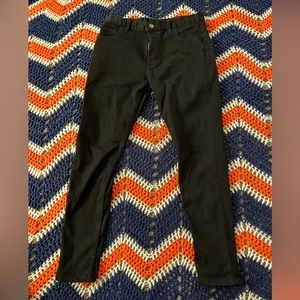 DEARBORN Black skinny black denim jeans. Size 29